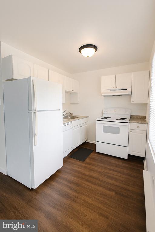 Building Photo - 14 Girard Rd S Unit B Rental