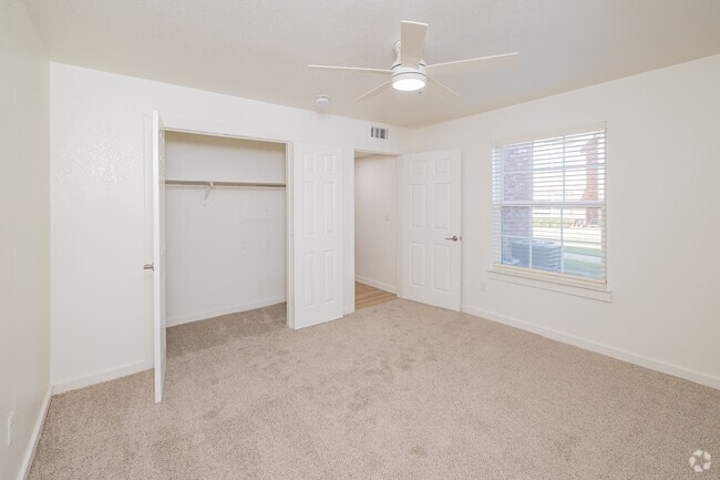 2BR, 1BA - 830SF - Bedroom 1