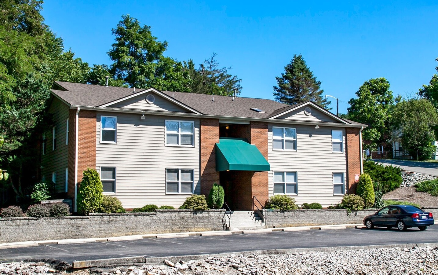 Hillside Apartments - Hillside Apartments