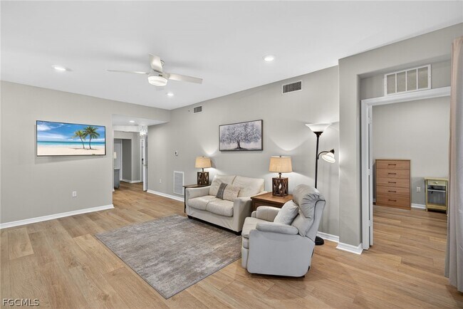 Photo - 1440 Tiffany Ln Unit 2806