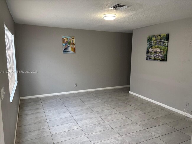 Photo - 931 SW 80th Ave Unit A