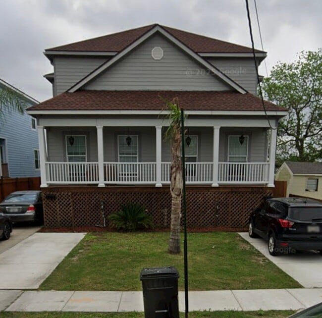 Building Photo - 6205 Wadsworth Dr