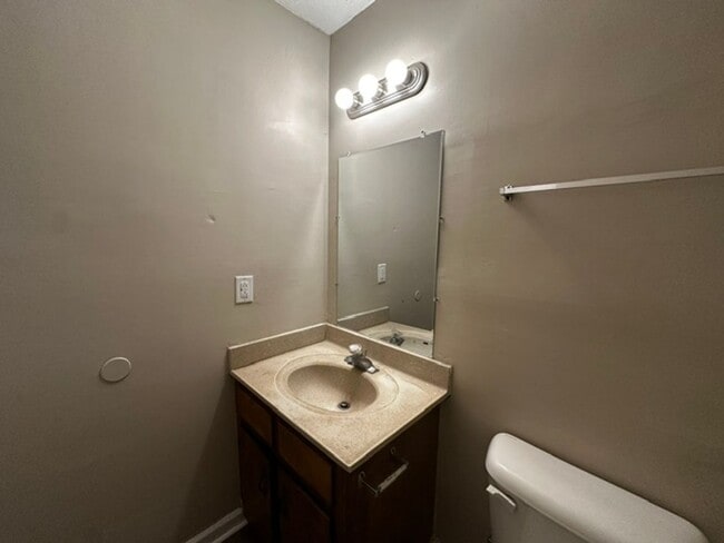 Photo - 119/121 Michele Pl Unit 121 Michele Pl