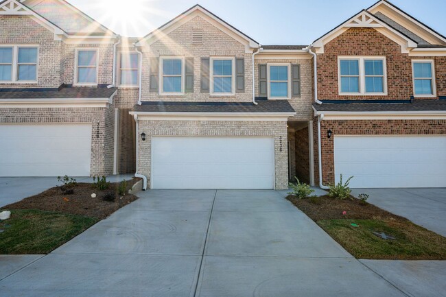 Surrey Green - Surrey Green Townhomes