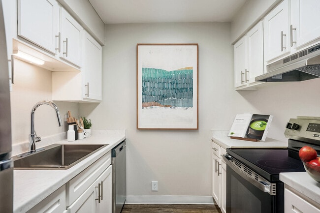 Photo - Canoan Village