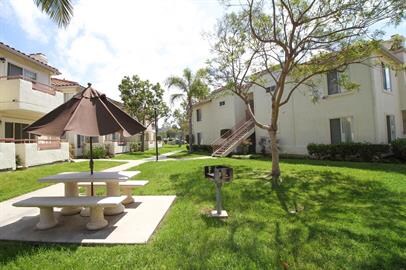 Photo - 400 Stoney Point Way