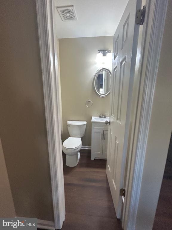 Photo - 1020 Hillsboro Ct