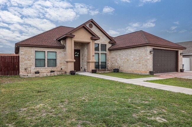 Photo - 210 Alyssa Dr