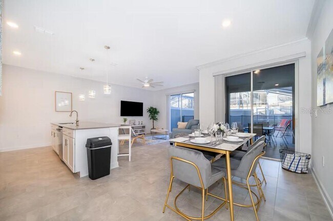 Photo - 1110 Kingsbarn St