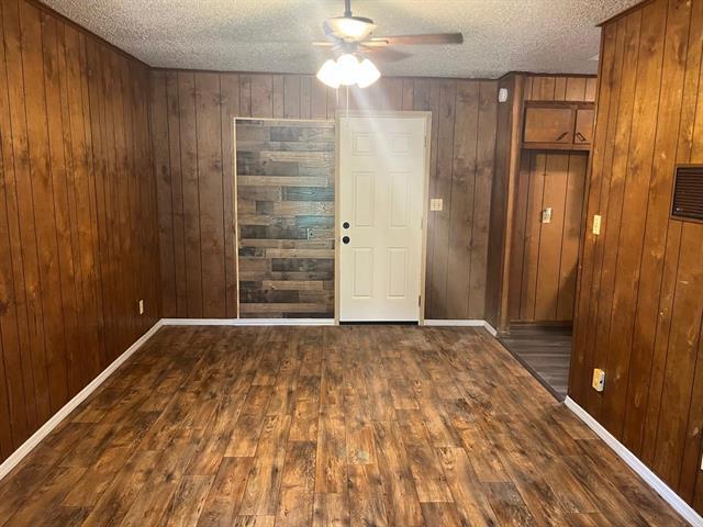 Photo - 2125 Dewey St