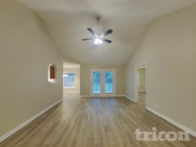 Photo - 212 Dorchester Dr