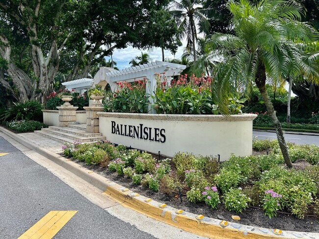 Photo - 152 Coral Cay Dr