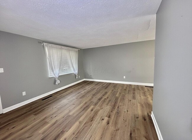 Photo - 3535 Paris Blvd