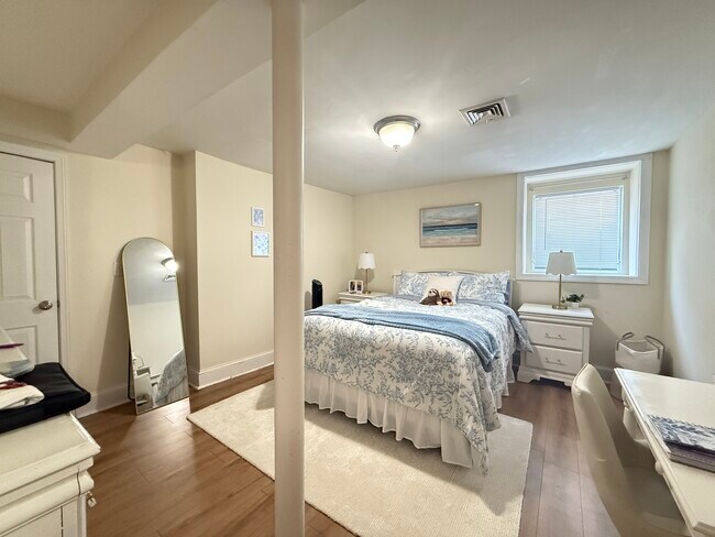 45 Radnor Rd Unit 1