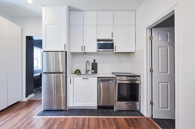 Building Photo - 331 Catherine St