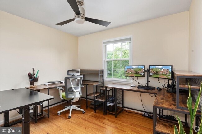 Building Photo - 4133 Novar Dr Unit UL 1 Rental