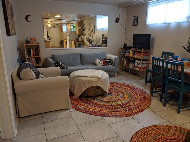 Photo - 2732 Eldridge Ave Unidad Suite #101