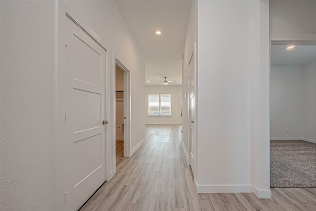 Photo - 3264 Voda Bnd Dr