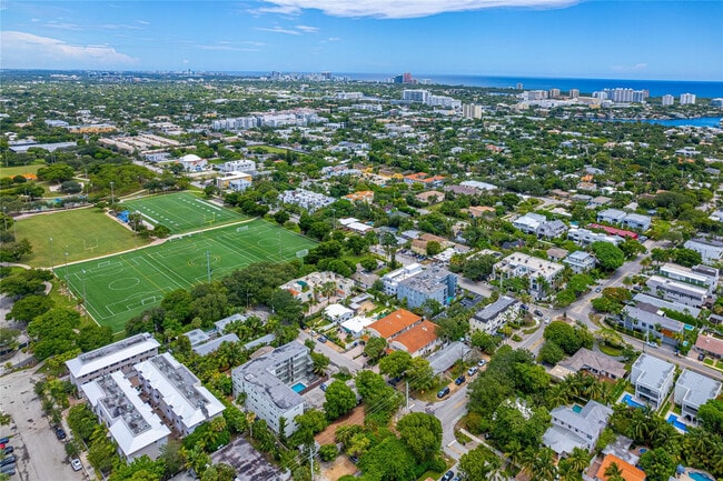 Photo - 609 NE 13th Ave Unidad 303