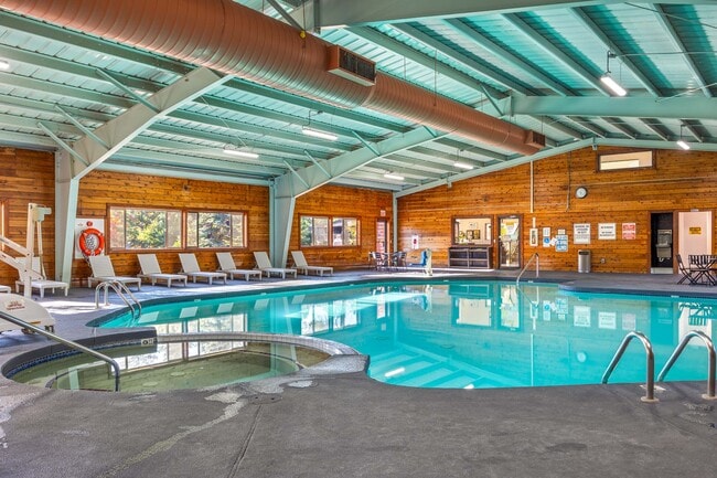 Roundhouse Resort