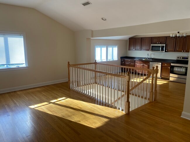 Photo - 58 Mahopac Ave Unit Top floor