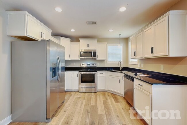 Photo - 1063 Spicer Dr