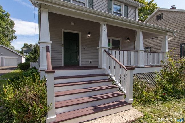Photo - 125 Oaklawn Ave