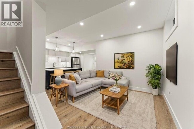 Photo - 322 Ramsay St