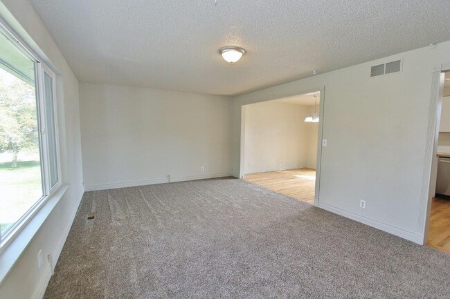 Photo - Spacious Home in Quiet Neighborhood