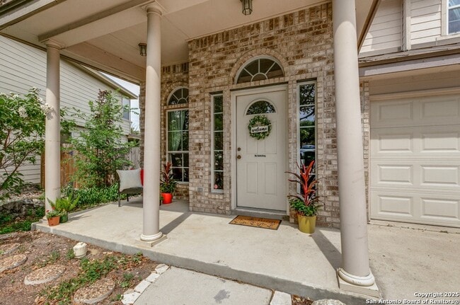 Photo - 8227 Maloy Manor