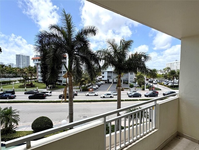 Photo - 3180 S Ocean Dr Unit 221