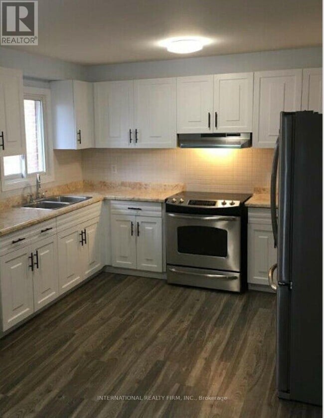 Photo - 43 Quaker Ridge Rd