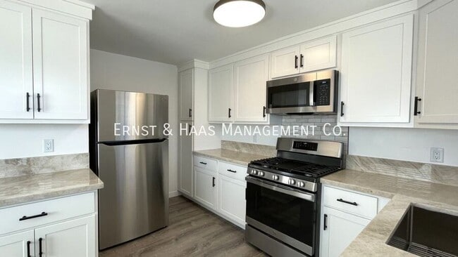 Photo - 2120 San Anseline Ave Unit 03