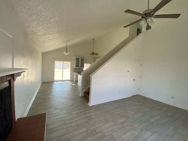 Photo - 3 bedroom - Allison