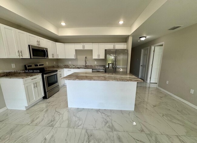 Building Photo - 608 Alabama Rd S Unit 608