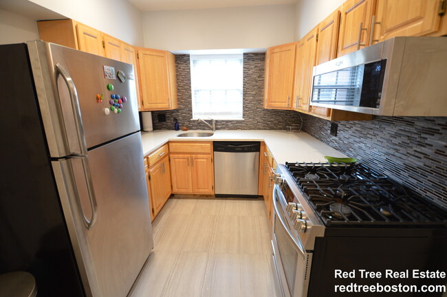 Photo - 170 Lake Shore Rd Condo Unit 2