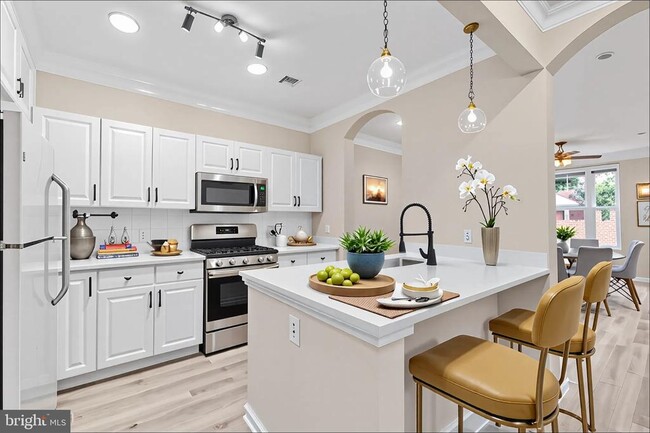 Photo - 3 Arch Pl Unit 124