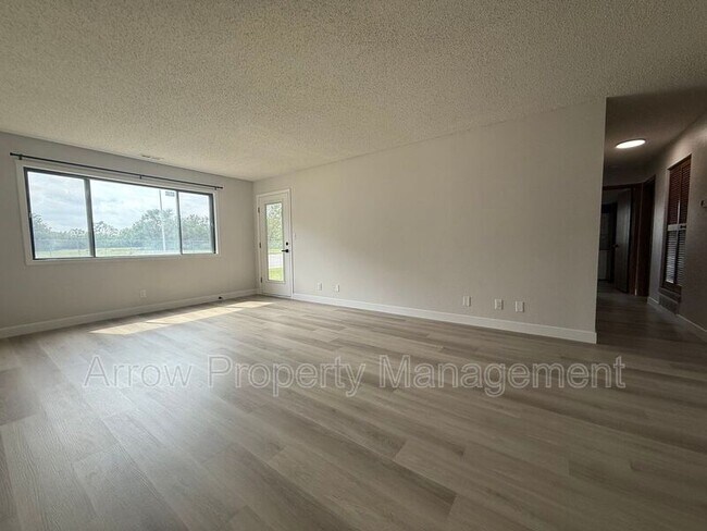 Photo - 2330 N 44th St Unit 3