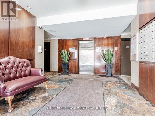 Photo - 2550 Bathurst St Unit 218