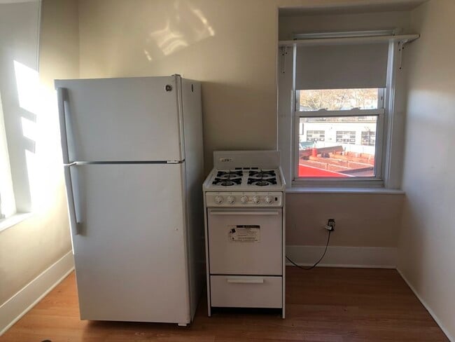 Photo - 10-12-12 Maple St Apartment Unit 7