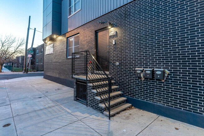 Photo - 2045 N College Ave