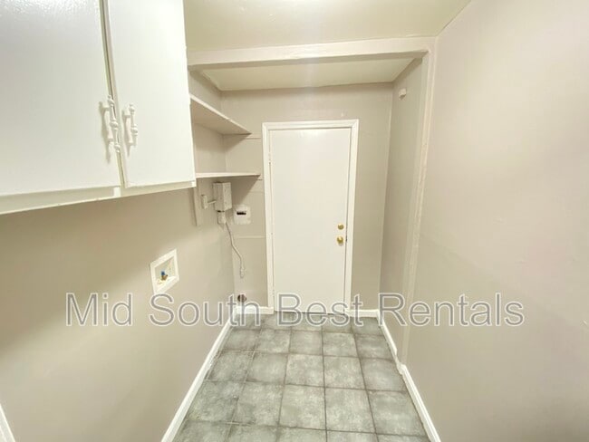 Photo - 3549 Sharpe Ave