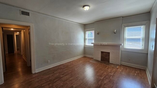 Photo - 2653 College St Unit 2653