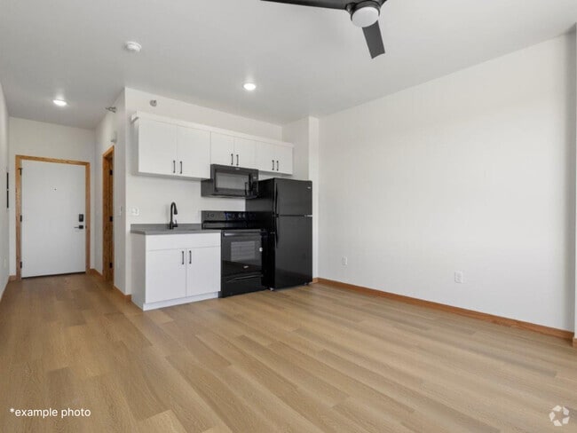 Studio - The Links Rental