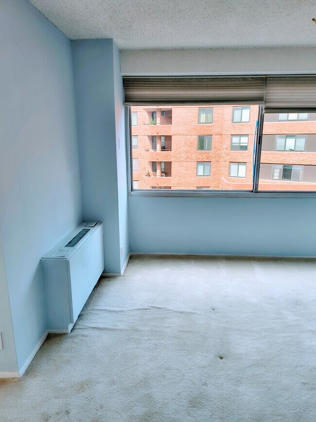 Dining Room - 5500 Friendship Blvd Unit 1516N