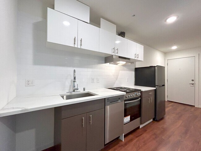 Photo - Vue on Harvard