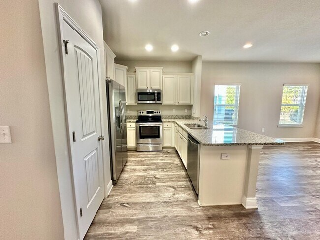 Photo - 89 Crossing Ln