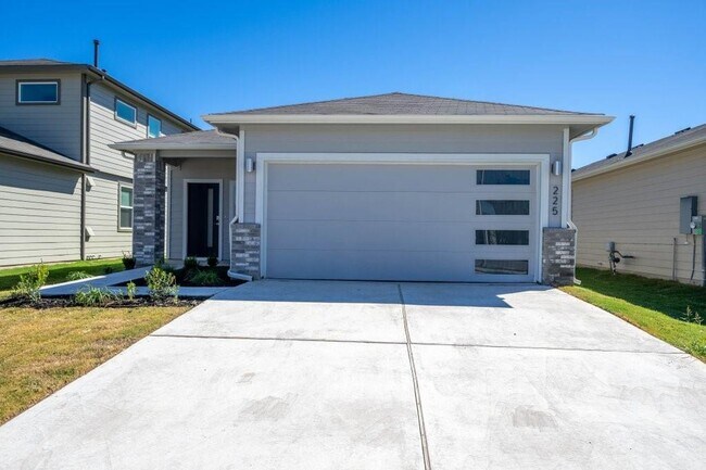 Photo - 225 New Hampton Wy