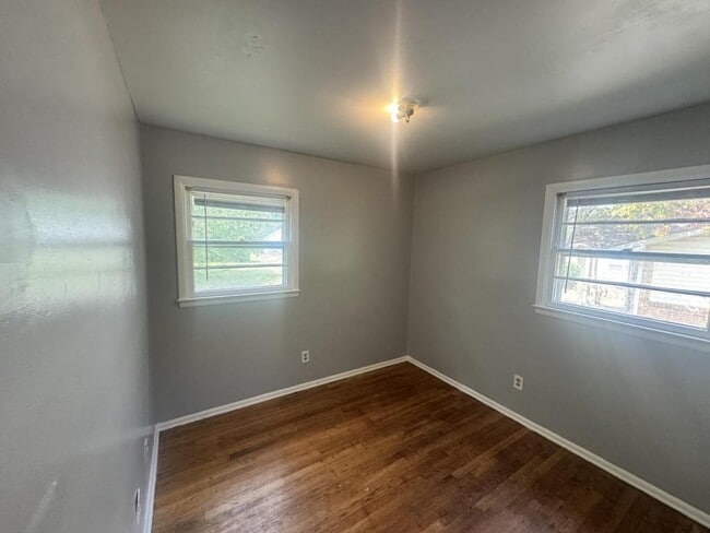 Photo - 1416 E Sedgefield Dr