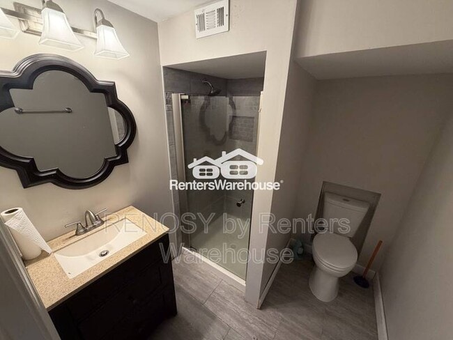 Photo - 611 Cheraton Rd